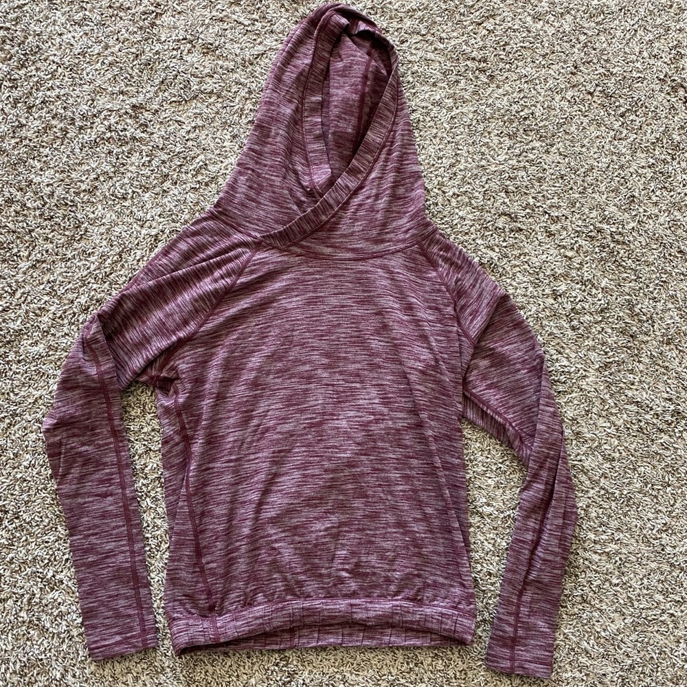 NWOT Lululemon Long Sleeve Hooded Long Sleeve